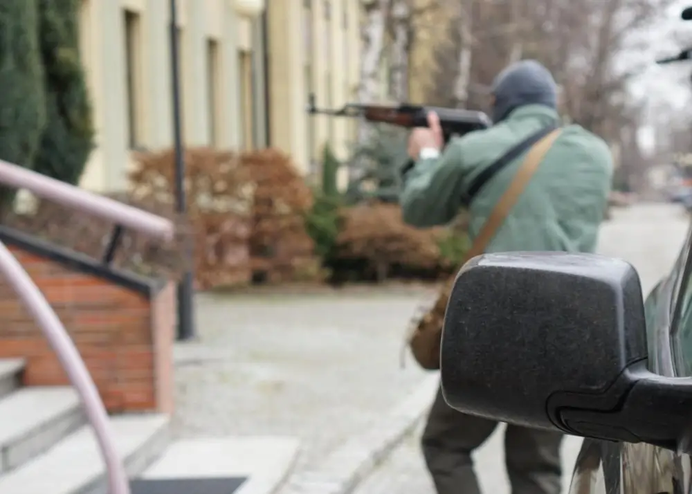 Źródła wiedzy do pobrania z obszaru przygotowania obiektów i przestrzeni publicznych na zamachy uzbrojonych sprawców